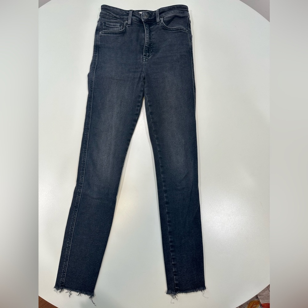 Free people - skinny distressed black jeans - size 27 - Like New